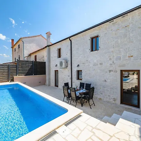 Casa Simona In Сasa de vacaciones Cerjani